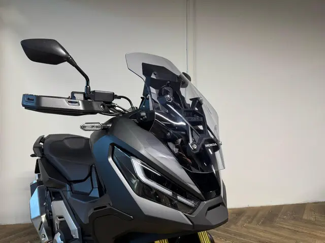 Honda NC 750 Scooter X-ADV KEYLESS LED 2022 Benzine 7