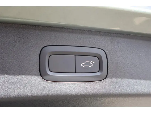 Lynk & Co 01 1.5 More 2025 Hybride Benzine 47
