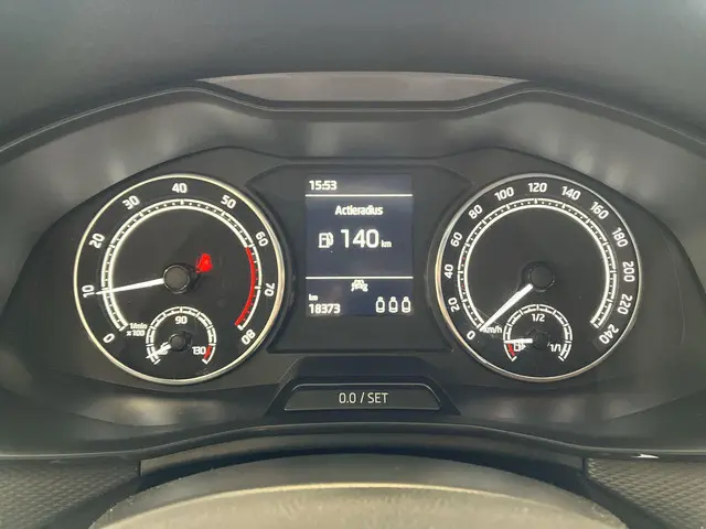 Škoda Kamiq 1.0 TSI 110pk Ambition 2023 Benzine 7