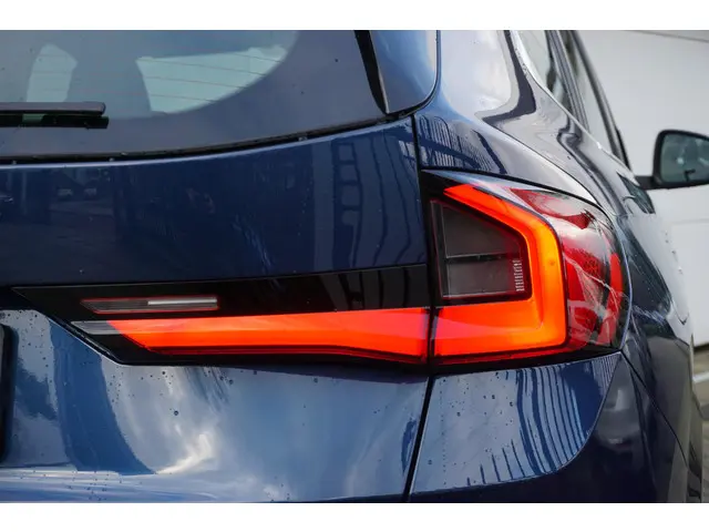 BMW iX1 xDrive30 2024 Elektrisch 22