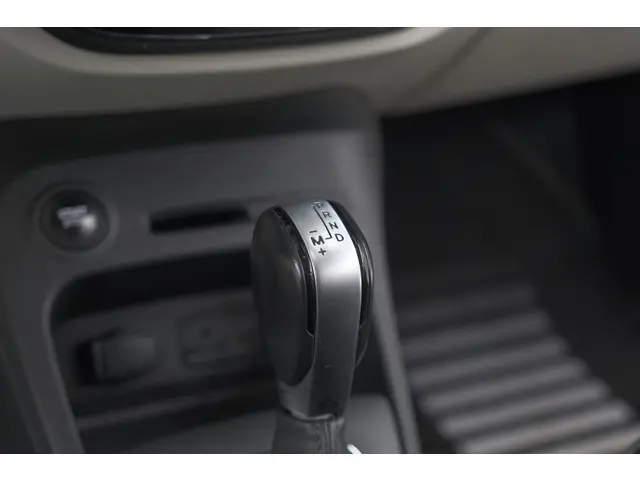 Renault Captur TCe 120 EDC Initiale Paris 2017 Benzine 46