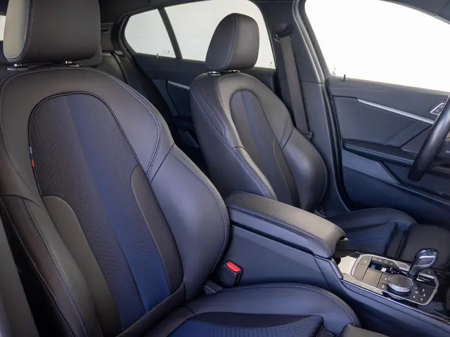 BMW 1 Serie 116i 2021 Benzine 8