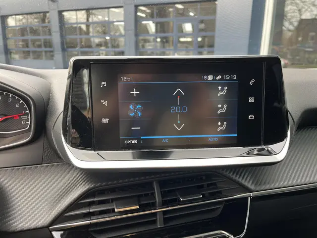 Peugeot 2008 1.2 Turbo 100 PK Active Pack 2021 Benzine 17