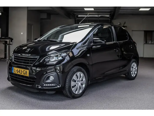 Peugeot 108 1.0 e-VTi Active 2021 Benzine 4