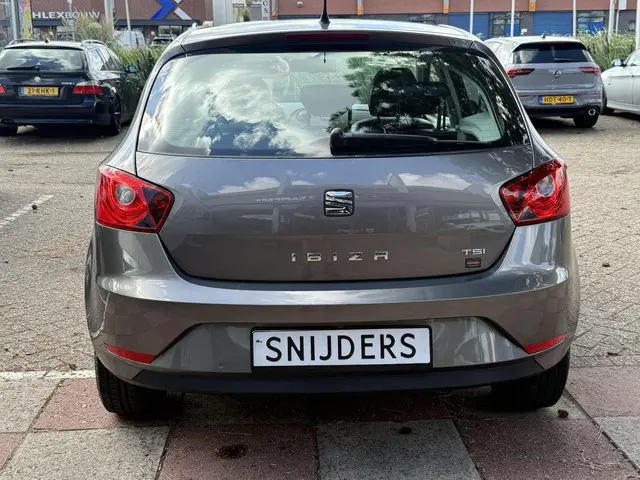 SEAT Ibiza 1.2 TSI Style met leer 2015 Benzine 15
