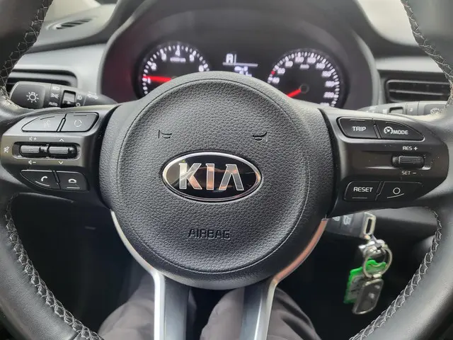 Kia Stonic 1.0 T-GDi DynamicLine 2019 Benzine 9