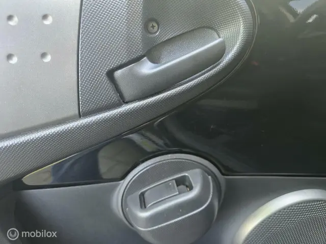 Toyota Aygo 1.0 VVT-i Now 2014 Benzine 12