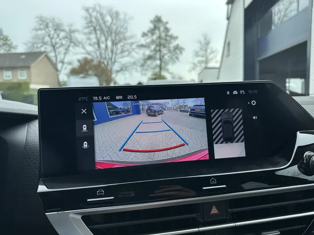 Citroën C4 1.2 Hybrid 145 PK Max 2025 Hybride Benzine 25