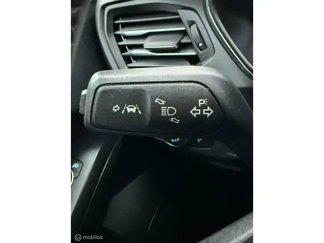 Ford Focus 1.0 EcoBoost Titanium Business 2020 Benzine 22