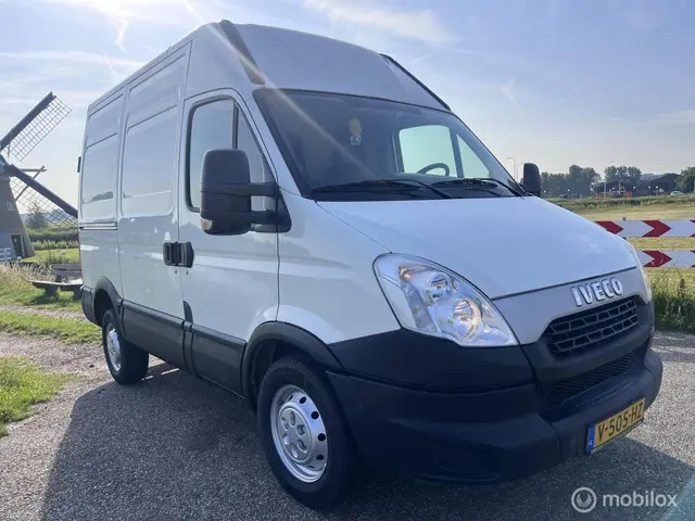 Iveco Daily 35S13V 330 H3 2014 Diesel