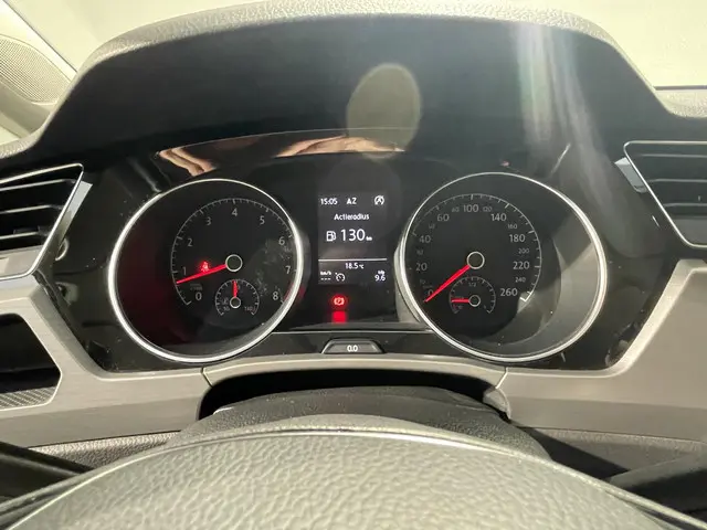 Volkswagen Touran 1.4 TSI Comfortline 7p 2017 Benzine 4