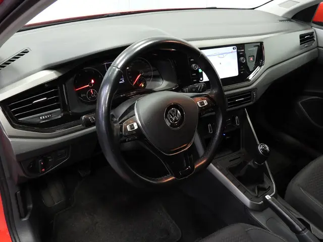 Volkswagen Polo 1.0 MPI R-Line 2019 Benzine 4