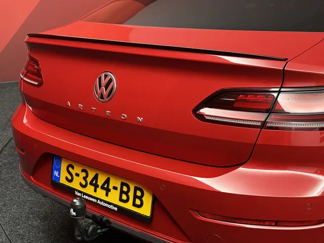 Volkswagen Arteon 2.0 TSI Business R 2018 Benzine 31