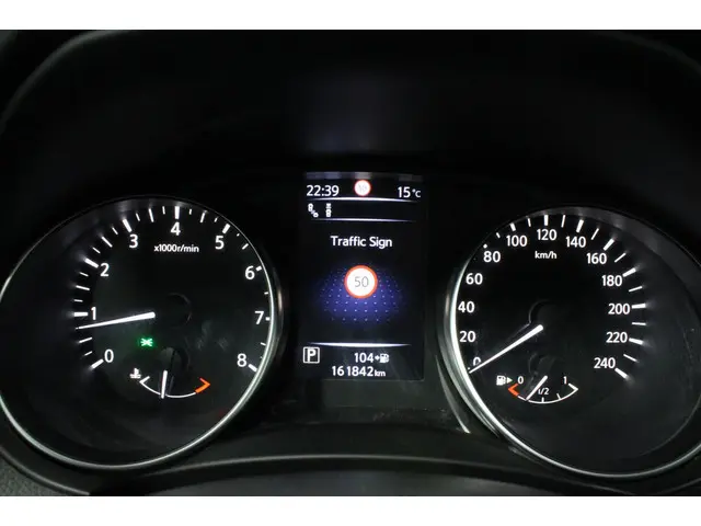 Nissan QASHQAI 1.2 Tekna + 2018 Benzine 32