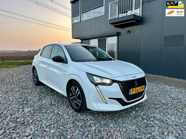 Peugeot 208 1.2 PureTech Allure 2022 Benzine