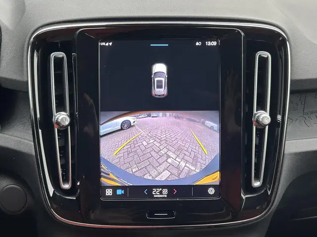 Volvo XC40 Recharge Core 70 kWh 2023 Elektrisch 10