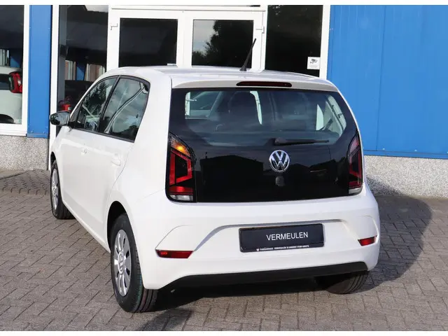 Volkswagen up! 1.0 BMT move up! 2019 Benzine 15
