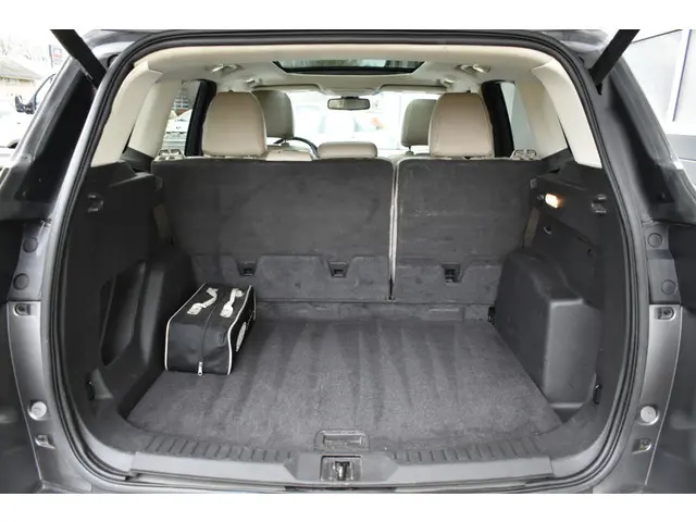 Ford Kuga 2.5 automaat 2014 Benzine 11