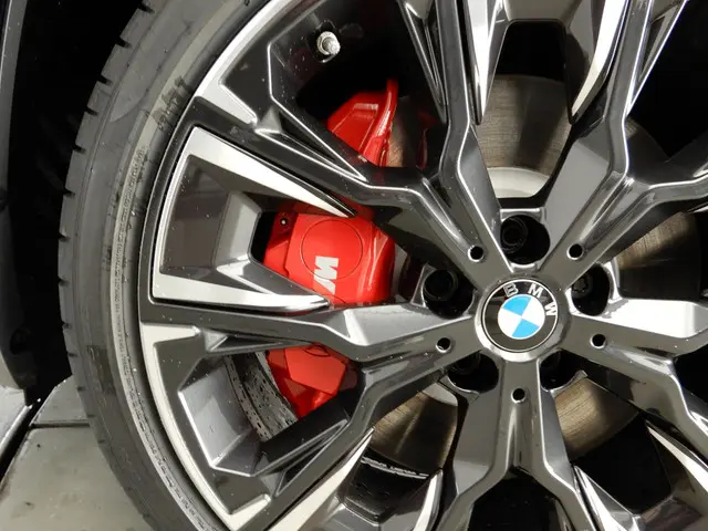 BMW X2 xDrive20i High Executive 2024 Benzine 42