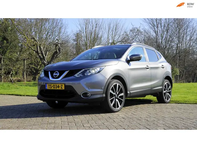 Nissan QASHQAI 1.2 Tekna 2015 Benzine