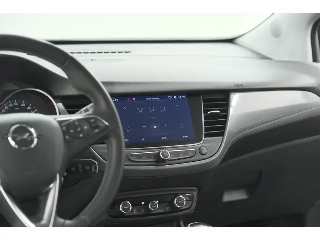 Opel Crossland Turbo 130 AT6 Elegance 2024 Benzine 50