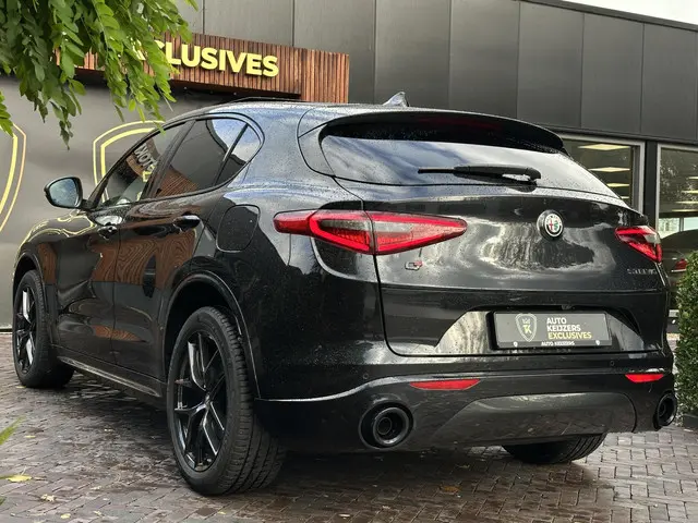 Alfa Romeo Stelvio 2.0 T AWD Veloce 2022 Benzine 44