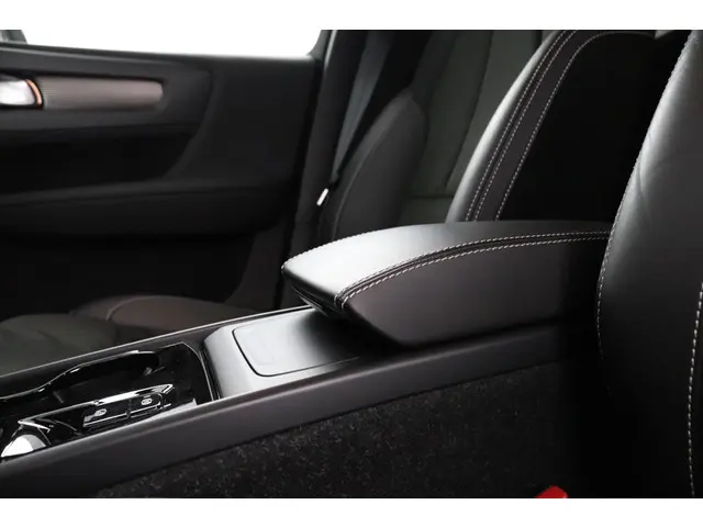 Volvo XC40 1.5 T3 R-Design 2019 Benzine 23