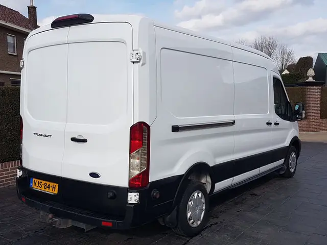 Ford Transit 310 2.0 TDCI L3H2 Trend 2021 Diesel 4
