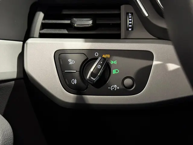 Audi A5 Sportback TFSI S edition 2023 Hybride Benzine 25