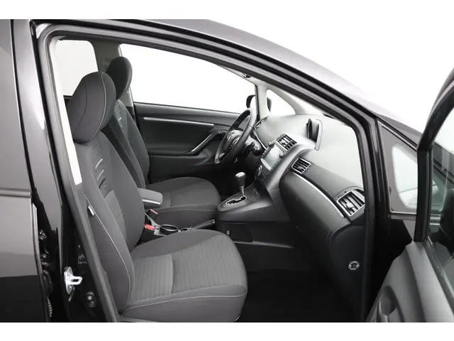 Toyota Verso 1.8 VVT-i SkyView Edition 2018 Benzine 22