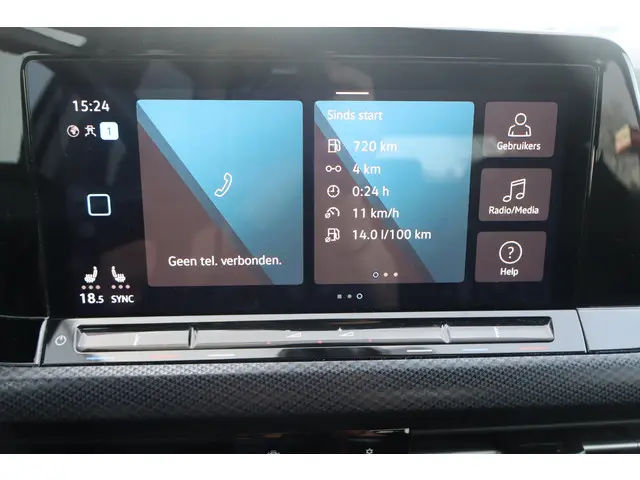 Volkswagen Golf 1.0 eTSI Life Business 2020 Benzine 24