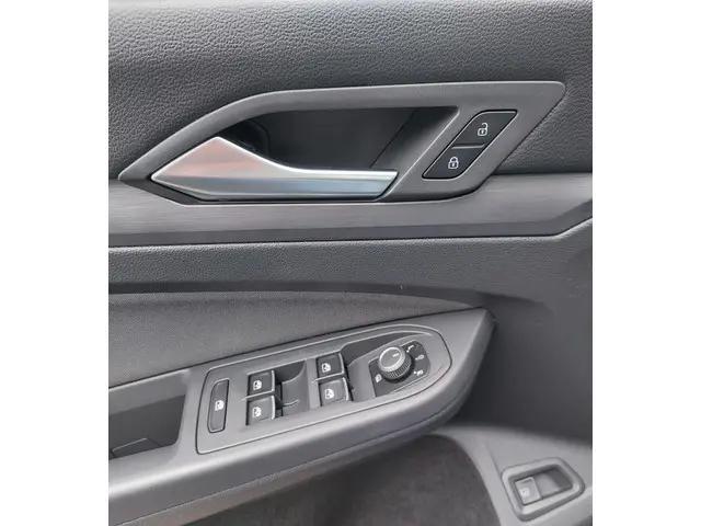 Volkswagen Golf 1.4 eHybrid Style 2022 Hybride Benzine 30