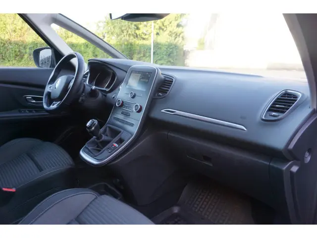 Renault Grand Scénic 1.2 TCe Zen 7p. 2017 Benzine 3