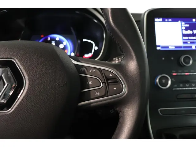 Renault Scénic 1.2 TCe Intens 2017 Benzine 23