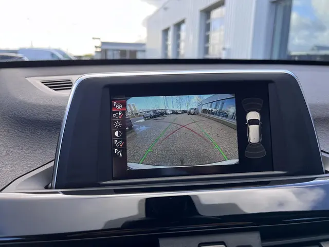 BMW X1 sDrive20i Executive 2017 Benzine 15