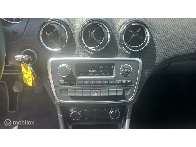 Mercedes-Benz A-Klasse 180 Ambition 4U3 2014 Benzine 10