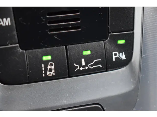 Volvo V40 2.5 T5 255pk Automaat R-Design 2013 Benzine 30