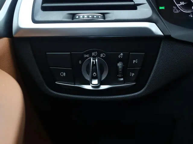 BMW iX3 High Executive 2022 Elektrisch 30