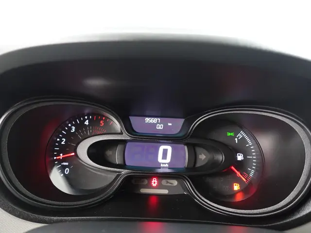 Renault Trafic 1.6 dCi Euro 6 T29 L2 Luxe- 2019 Diesel 16
