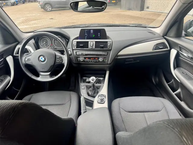 BMW 1 Serie 116i EDE Executive 2013 Benzine 10