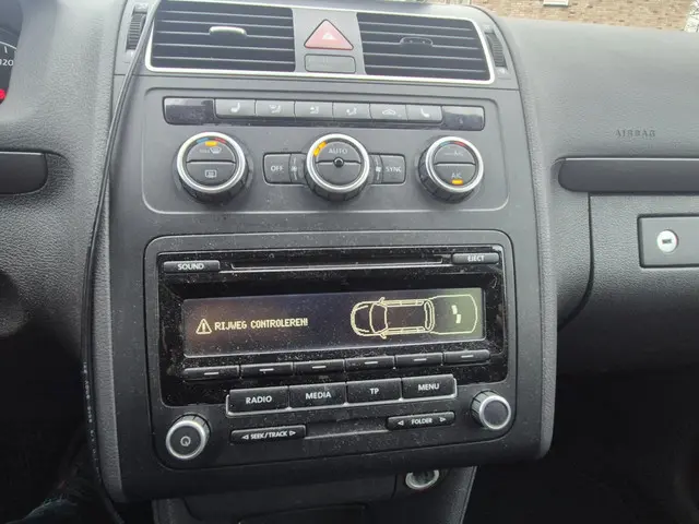 Volkswagen Touran 1.4 TSI Cross 2013 Benzine 22