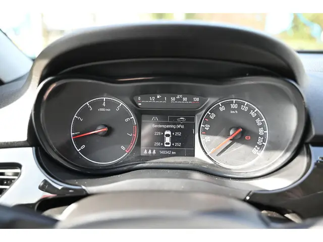 Opel Corsa 1.2 2017 Benzine 17