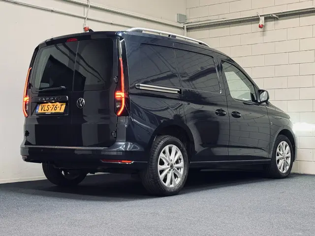 Volkswagen Caddy Cargo 2.0 TDI 1st Edition 2021 Diesel 2