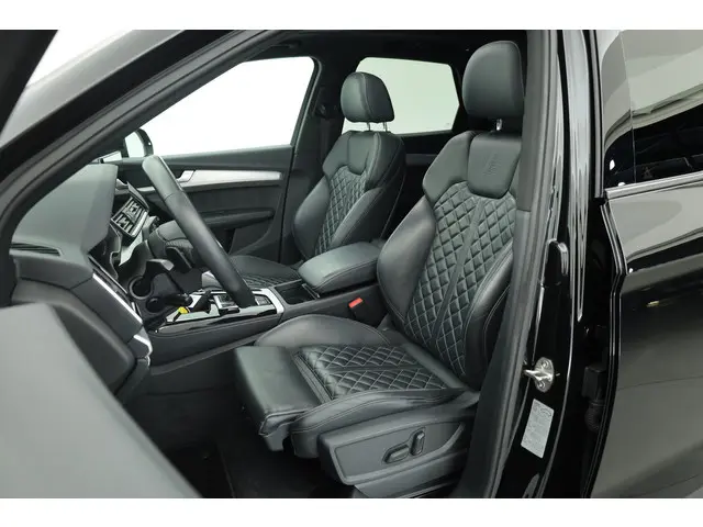 Audi Q5 55 TFSI e S Edition 2021 Hybride Benzine 3