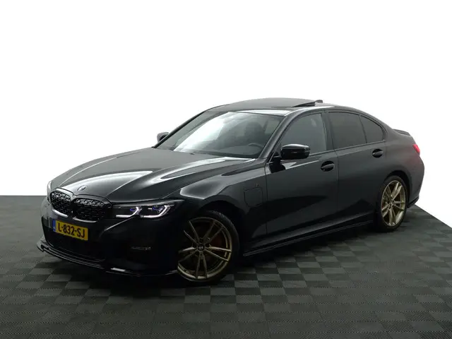 BMW 3 Serie 320e M Performance Aut- 2021 Hybride Benzine 29