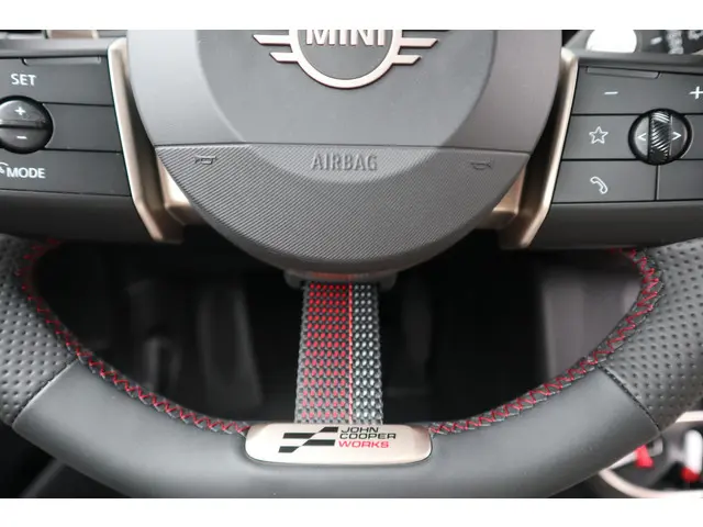 MINI 3-Deurs Cooper S 2024 Benzine 29