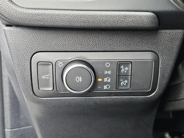 Ford Kuga 2.5 FHEV ST-Line X 2024 Hybride Benzine 14