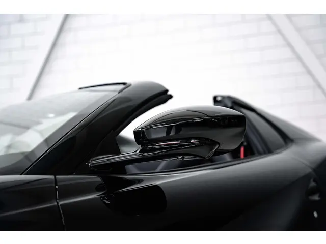 Ferrari 812 GTS 6.5 V12 HELE 2020 Benzine 27