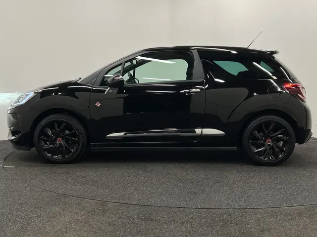 DS DS 3 1.2 PureTech Performance Line 2018 Benzine 3