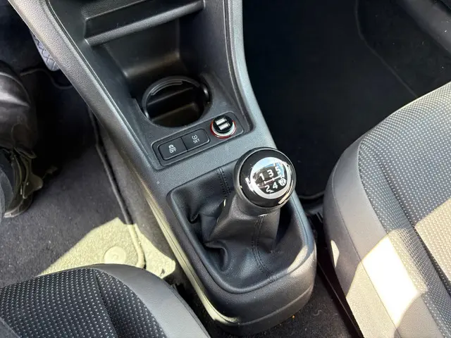 Volkswagen up! 1.0 high up! BlueMotion 2015 Benzine 7